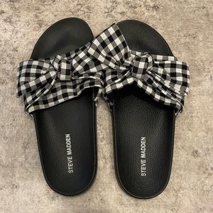 Steve Madden Gingham slides